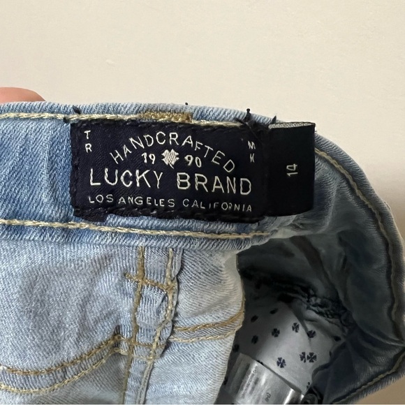 Lucky Brand Riley Light Wash Jean Shorts - Picture 3 of 6